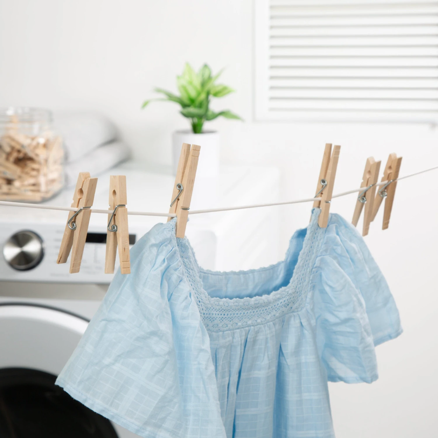 Natural Wood Spring-Loaded Clothespins (50-Pack) - Image 3